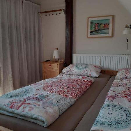 Giebelzimmer Mit Weinbergblick Stetten  Bagian luar foto