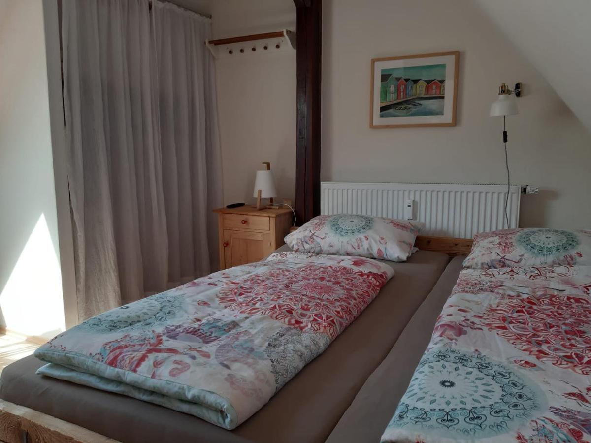 Giebelzimmer Mit Weinbergblick Stetten  Bagian luar foto